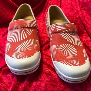 Dansko Vegan Volley Red Clogs EUC